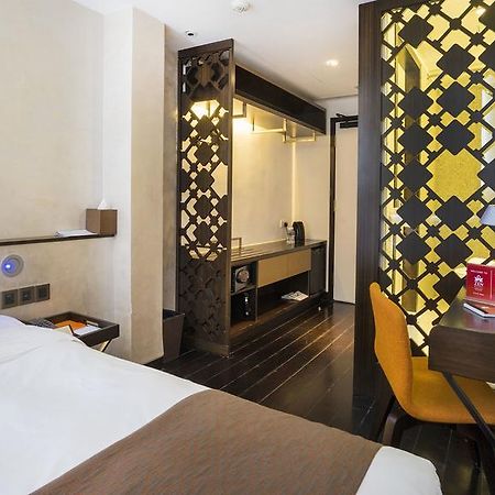 Zen Premium Outram Park Hotel Singapore Exterior photo