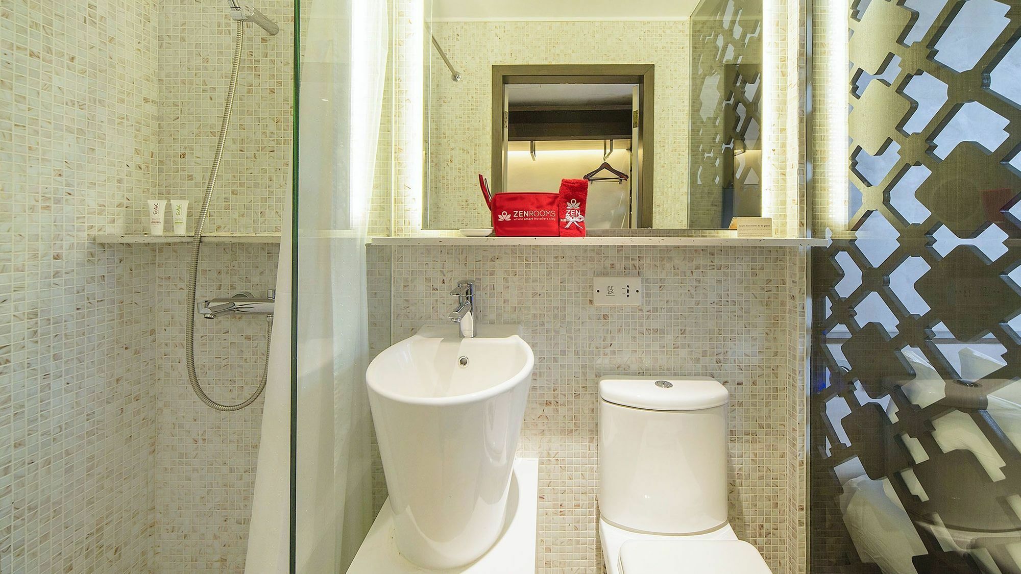 Zen Premium Outram Park Hotel Singapore Exterior photo